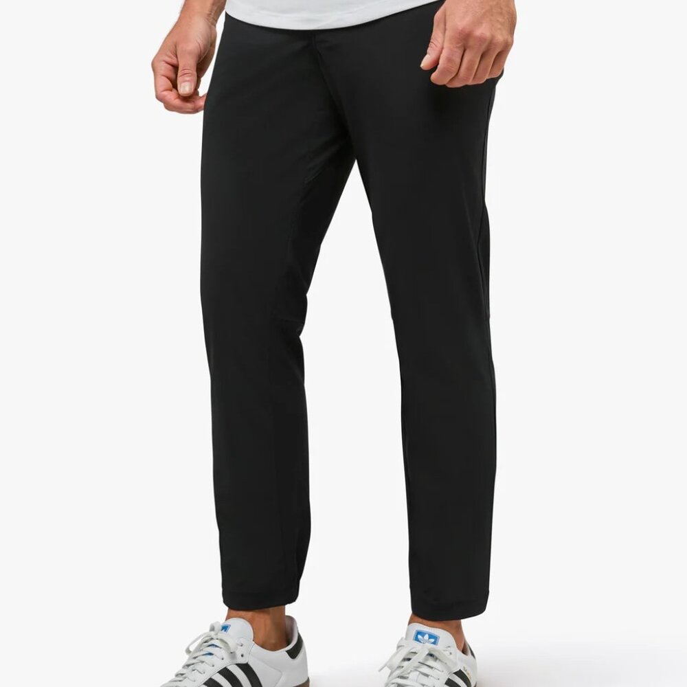 NEW Cuts AO Jogger in Black